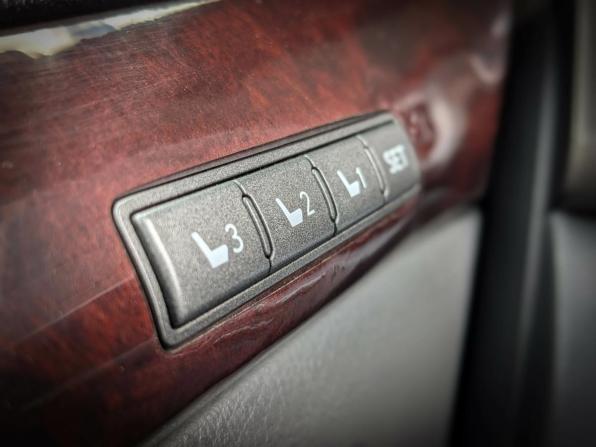 Lexus LX III с пробегом 2008 года, цена 2 599 000 рублей, 198000 км, внедорожник, Автокод Объявления