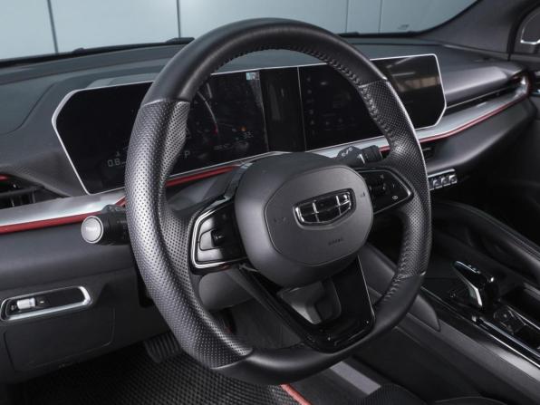 Geely Coolray I Рестайлинг с пробегом 2024 года, цена 2 150 000 рублей, 15231 км, внедорожник, Автокод Объявления