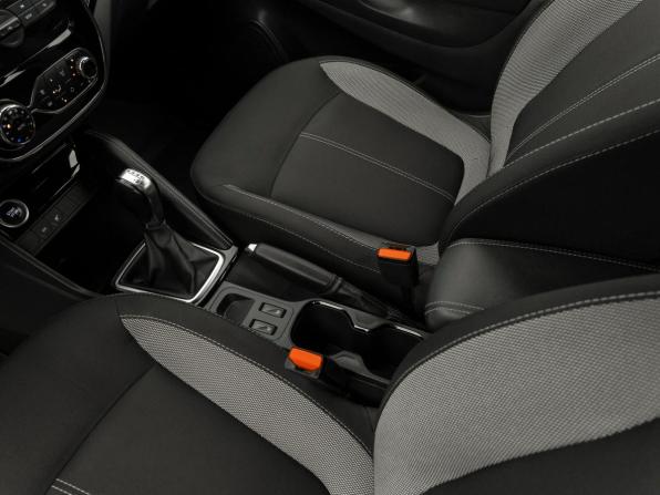 Renault Kaptur I Рестайлинг с пробегом 2021 года, цена 1 570 000 рублей, 81519 км, внедорожник, Автокод Объявления
