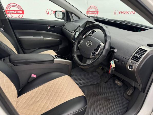 Toyota Prius II Рестайлинг (XW20) с пробегом 2010 года, цена 699 000 рублей, 419729 км, лифтбек, Автокод Объявления