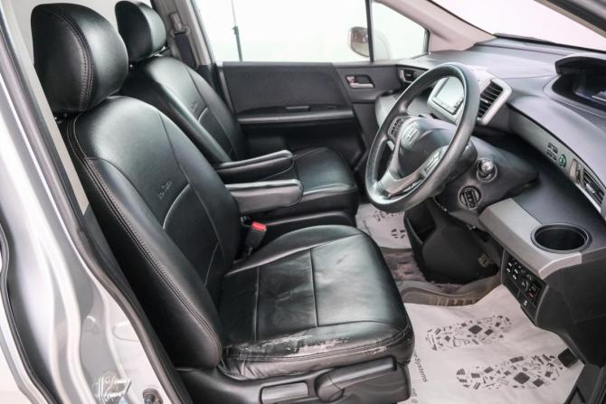 Honda Freed I Рестайлинг с пробегом 2013 года, цена 1 129 000 рублей, 147000 км, компактвэн, Автокод Объявления