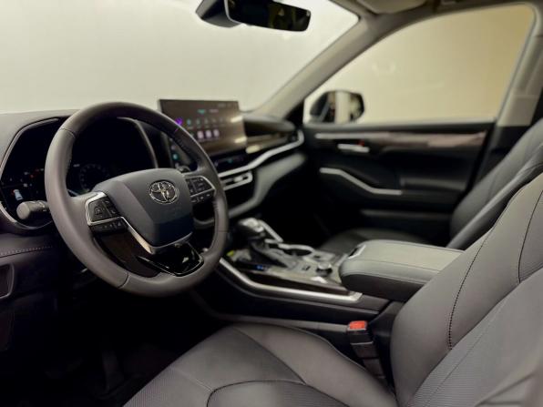 Toyota Highlander IV (XU70) с пробегом 2026 года, цена 5 480 000 рублей, 13 км, внедорожник, Автокод Объявления