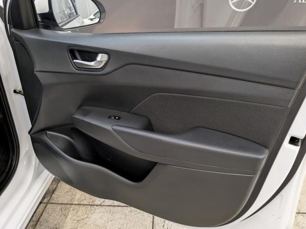 Hyundai Solaris II Рестайлинг с пробегом 2022 года, цена 1 615 000 рублей, 71375 км, седан, Автокод Объявления