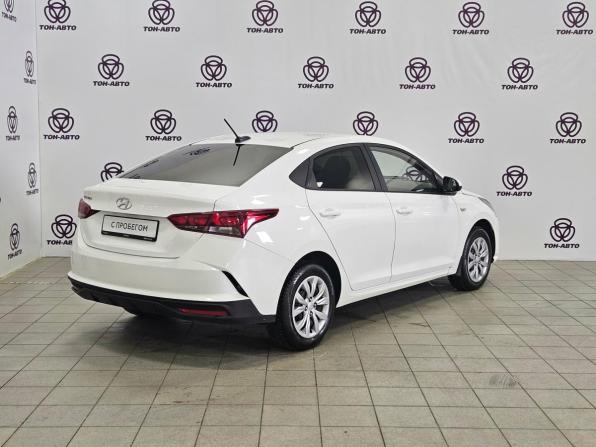 Hyundai Solaris II Рестайлинг с пробегом 2021 года, цена 1 161 000 рублей, 156579 км, седан, Автокод Объявления