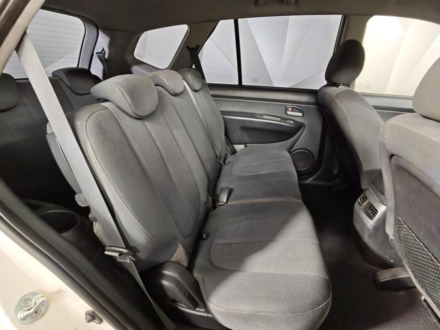 Kia Carens II (UN) Москва  - изображение 15