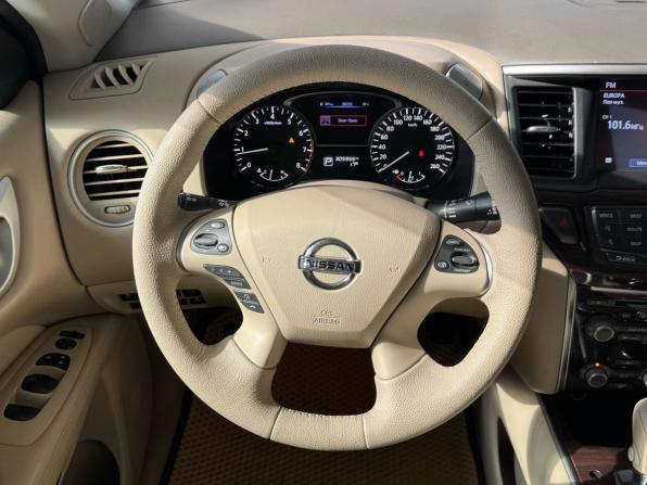 Nissan Pathfinder IV с пробегом 2014 года, цена 1 300 000 рублей, 305954 км, внедорожник, Автокод Объявления