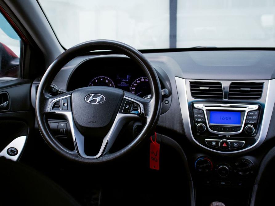 Hyundai Solaris I Екатеринбург  - изображение 17
