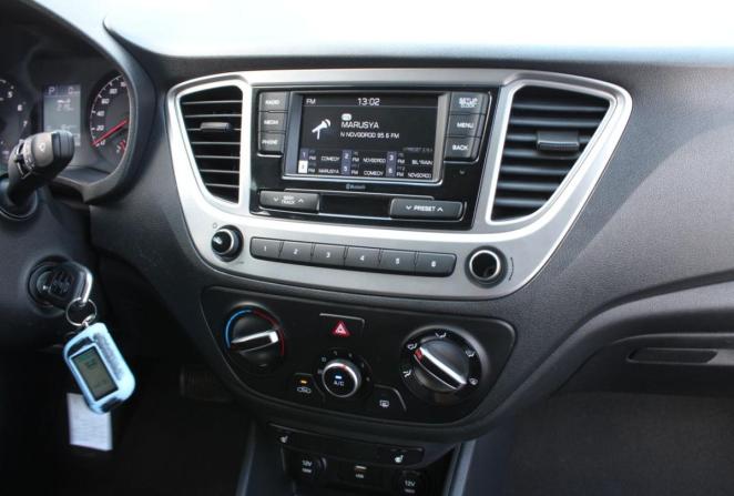Hyundai Solaris II Рестайлинг с пробегом 2021 года, цена 1 650 000 рублей, 72761 км, седан, Автокод Объявления