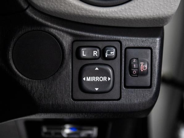 Toyota Vitz III (XP130) с пробегом 2011 года, цена 759 500 рублей, 72634 км, хэтчбек, Автокод Объявления
