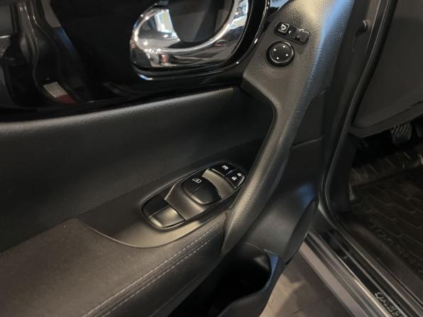 Nissan Qashqai II с пробегом 2018 года, цена 1 790 000 рублей, 108839 км, внедорожник, Автокод Объявления