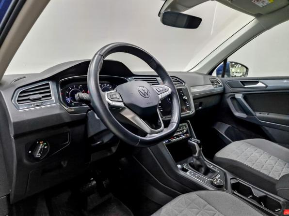 Volkswagen Tiguan II Рестайлинг с пробегом 2021 года, цена 4 215 000 рублей, 34083 км, внедорожник, Автокод Объявления