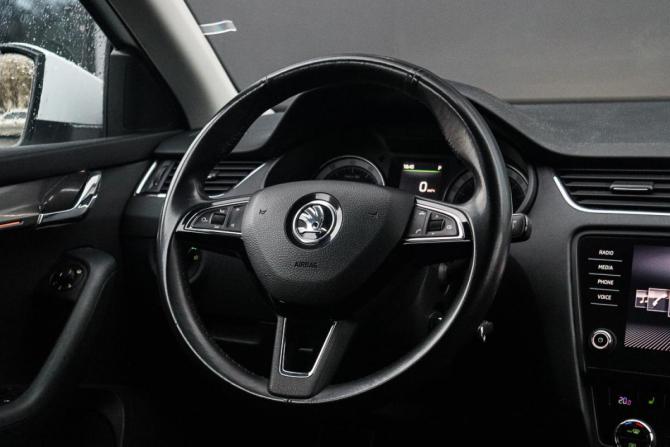 Skoda Octavia III (A7) Рестайлинг с пробегом 2017 года, цена 1 750 000 рублей, 158584 км, лифтбек, Автокод Объявления