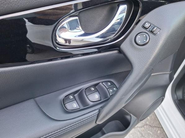 Nissan Qashqai II Рестайлинг с пробегом 2021 года, цена 2 390 000 рублей, 56430 км, внедорожник, Автокод Объявления