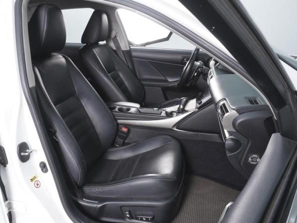 Lexus IS III с пробегом 2013 года, цена 2 399 000 рублей, 115900 км, седан, Автокод Объявления