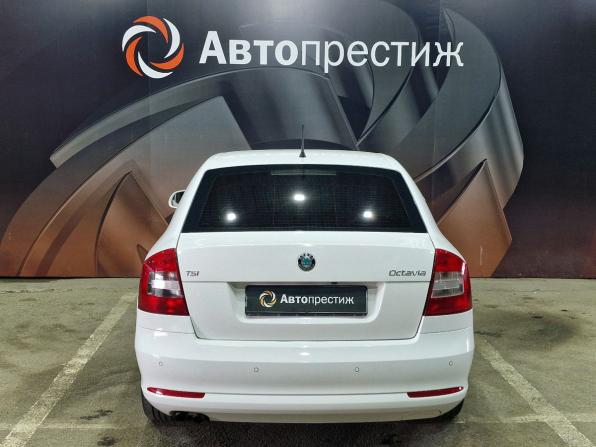 Skoda Octavia II (A5) Рестайлинг с пробегом 2012 года, цена 1 090 000 рублей, 123597 км, лифтбек, Автокод Объявления