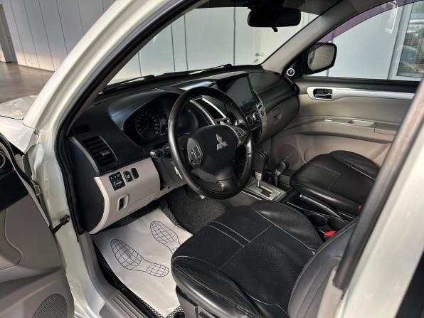Mitsubishi Pajero Sport II с пробегом 2012 года, цена 1 750 000 рублей, 255949 км, внедорожник, Автокод Объявления