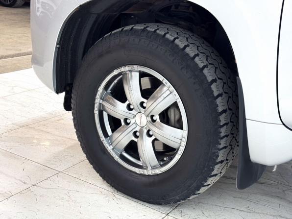 Toyota Land Cruiser Prado 150 Series с пробегом 2012 года, цена 3 000 000 рублей, 256384 км, внедорожник, Автокод Объявления
