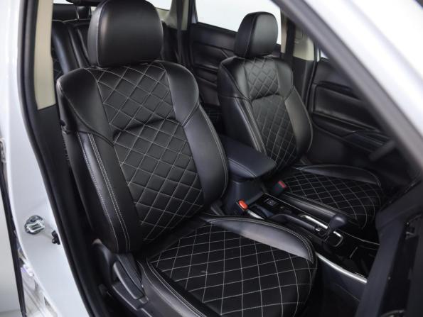 Mitsubishi Outlander III Рестайлинг 3 с пробегом 2022 года, цена 2 649 000 рублей, 4547 км, внедорожник, Автокод Объявления