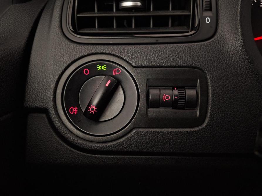 Volkswagen Polo V Рестайлинг Псков  - изображение 18
