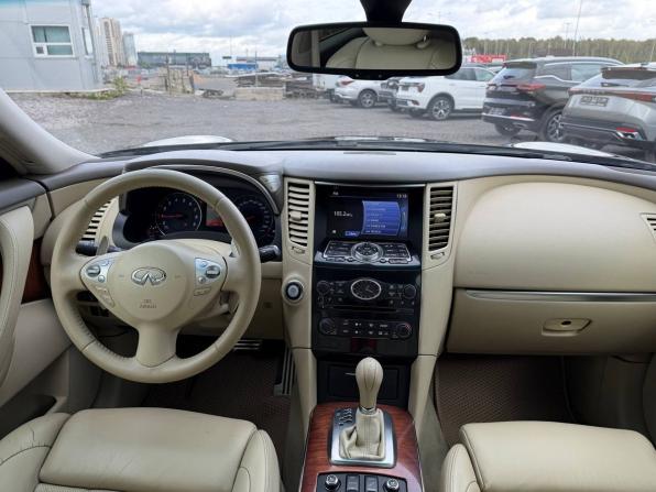 Infiniti FX II (S51) с пробегом 2011 года, цена 1 415 000 рублей, 281000 км, внедорожник, Автокод Объявления