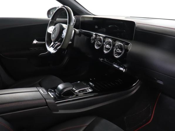 Mercedes-Benz CLA II (C118 X118) с пробегом 2019 года, цена 2 799 900 рублей, 101200 км, седан, Автокод Объявления