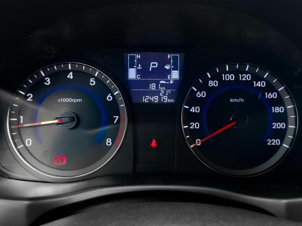 Hyundai Solaris I Рестайлинг с пробегом 2015 года, цена 1 099 000 рублей, 124919 км, седан, Автокод Объявления
