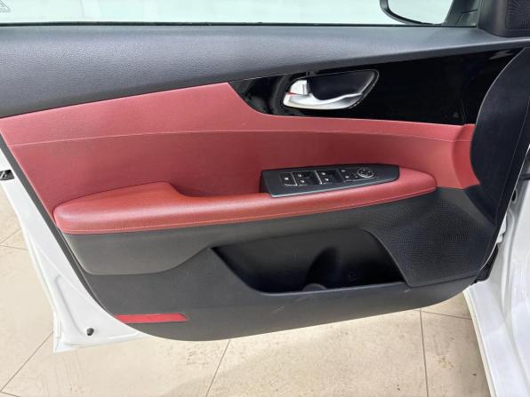 Kia Forte III с пробегом 2018 года, цена 1 660 000 рублей, 90628 км, седан, Автокод Объявления