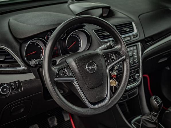 Opel Mokka I с пробегом 2014 года, цена 979 000 рублей, 129877 км, внедорожник, Автокод Объявления