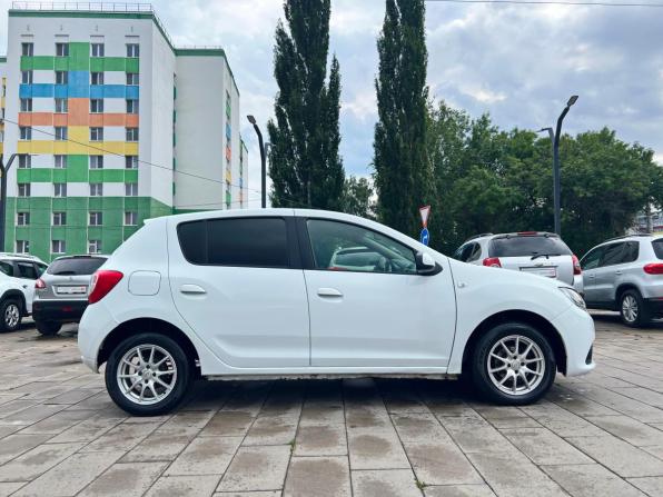 Renault Sandero II с пробегом 2017 года, цена 600 000 рублей, 187455 км, хэтчбек, Автокод Объявления