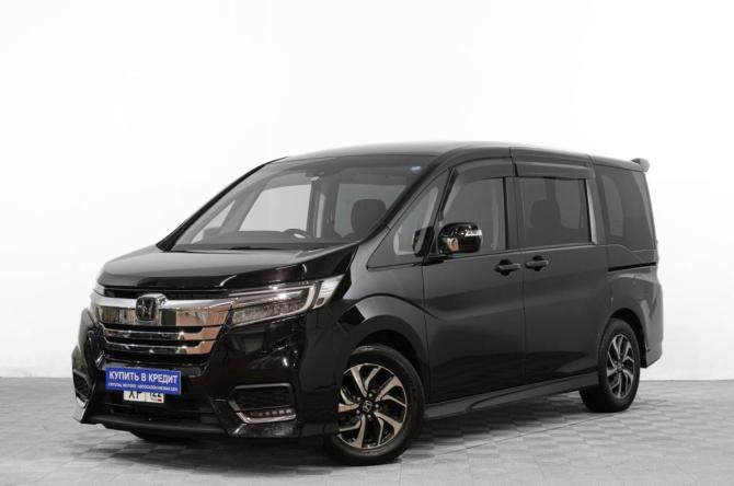 Honda Stepwgn V Рестайлинг с пробегом 2017 года, цена 2 079 000 рублей, 117000 км, минивэн, Автокод Объявления