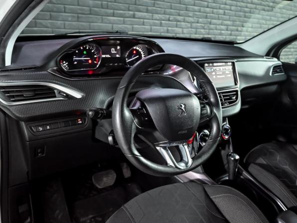 Peugeot 2008 I с пробегом 2014 года, цена 1 000 000 рублей, 88722 км, внедорожник, Автокод Объявления