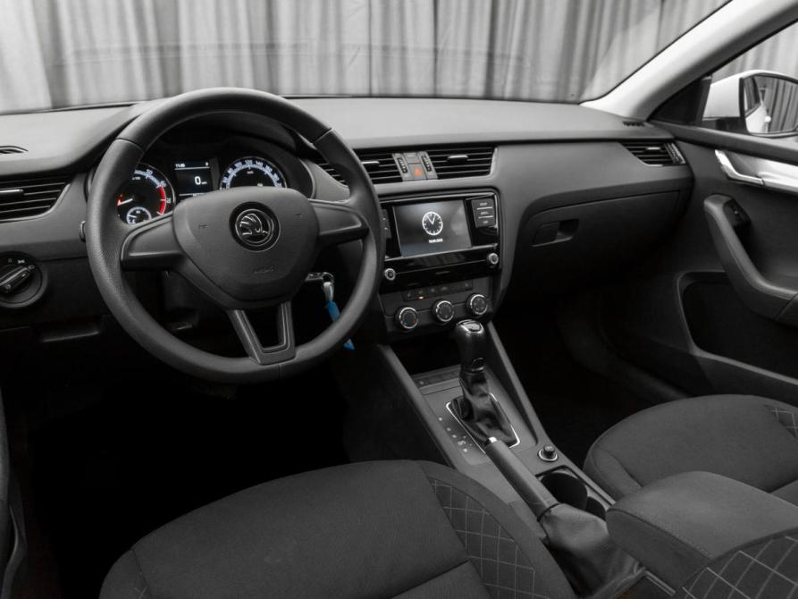 Skoda Octavia III (A7) Рестайлинг Москва  - изображение 7
