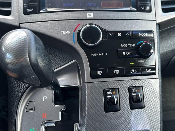 Toyota Venza I Рестайлинг с пробегом 2013 года, цена 2 099 000 рублей, 182687 км, внедорожник, Автокод Объявления