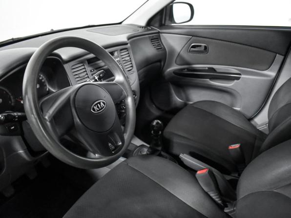 Kia Rio II Рестайлинг с пробегом 2010 года, цена 379 000 рублей, 270000 км, седан, Автокод Объявления