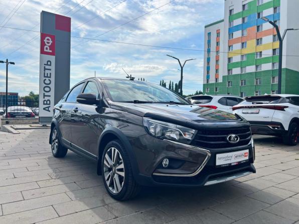 Lada (ВАЗ) Vesta I с пробегом 2021 года, цена 1 226 200 рублей, 43770 км, седан, Автокод Объявления