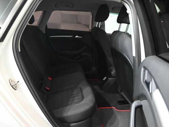 Audi A3 III (8V) с пробегом 2013 года, цена 1 500 000 рублей, 133086 км, хэтчбек, Автокод Объявления