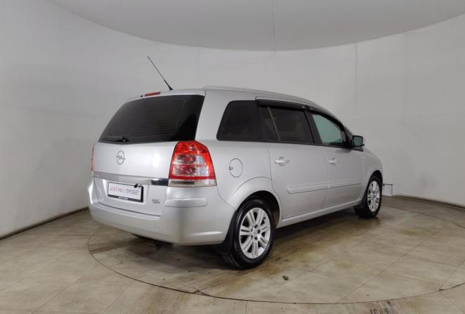 Opel Zafira B Рестайлинг с пробегом 2012 года, цена 725 000 рублей, 211000 км, компактвэн, Автокод Объявления