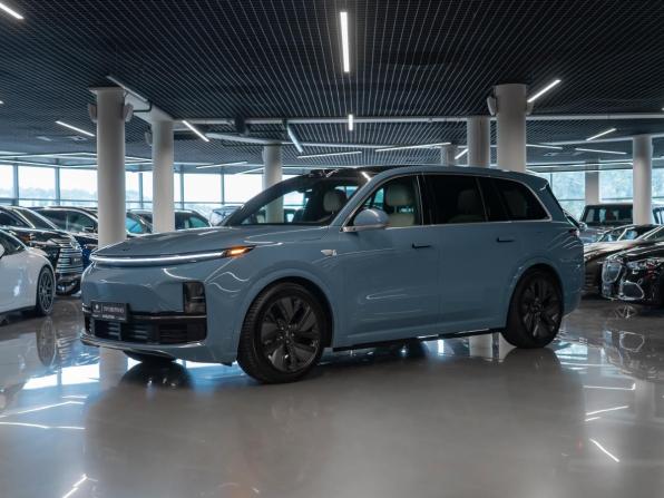 Li Auto (Lixiang) L9 I с пробегом 2023 года, цена 6 420 000 рублей, 48721 км, внедорожник, Автокод Объявления