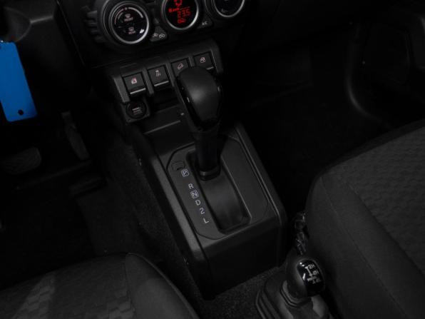 Suzuki Jimny IV с пробегом 2026 года, цена 4 300 000 рублей, 82 км, внедорожник, Автокод Объявления