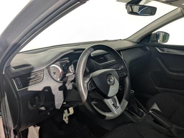 Skoda Octavia III (A7) Рестайлинг с пробегом 2020 года, цена 1 790 000 рублей, 108731 км, лифтбек, Автокод Объявления