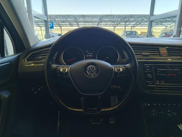 Volkswagen Tiguan II с пробегом 2018 года, цена 2 720 000 рублей, 110000 км, внедорожник, Автокод Объявления