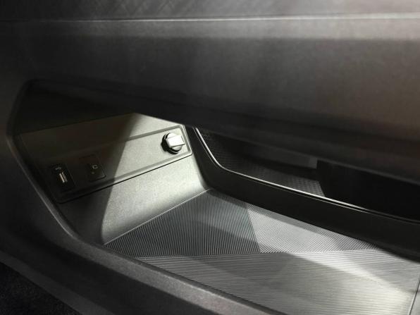 Changan UNI-V I с пробегом 2022 года, цена 2 449 900 рублей, 54000 км, лифтбек, Автокод Объявления