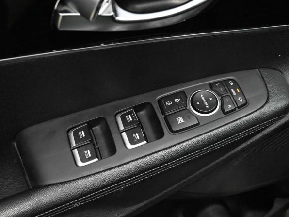 Kia Sorento III Prime Рестайлинг с пробегом 2019 года, цена 2 300 000 рублей, 169860 км, внедорожник, Автокод Объявления