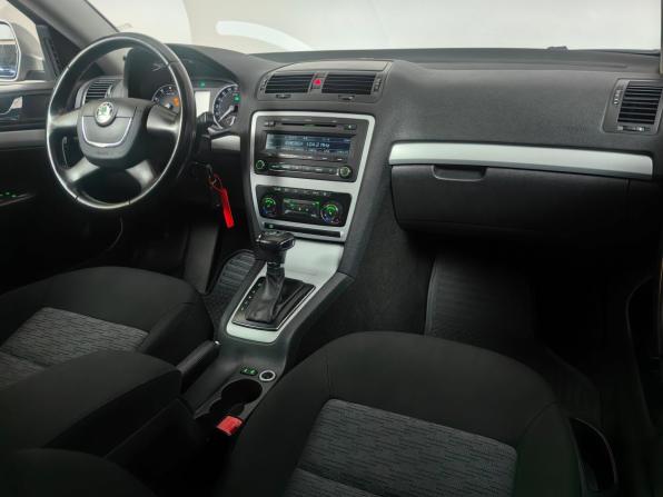 Skoda Octavia II (A5) Рестайлинг с пробегом 2010 года, цена 655 000 рублей, 192978 км, лифтбек, Автокод Объявления
