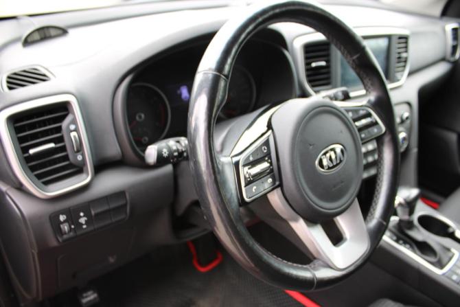 Kia Sportage IV Рестайлинг с пробегом 2020 года, цена 2 395 000 рублей, 79800 км, внедорожник, Автокод Объявления