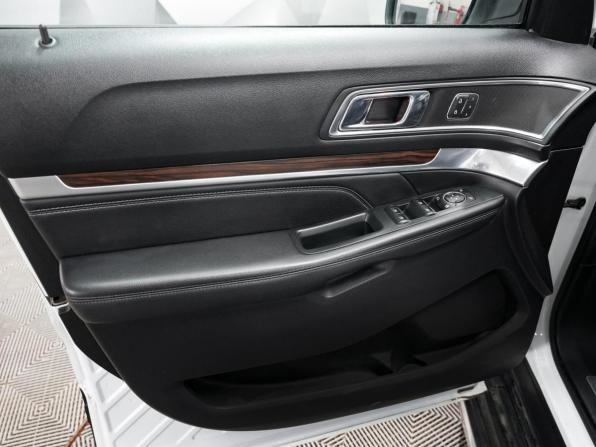 Ford Explorer V Рестайлинг 2 с пробегом 2018 года, цена 2 996 000 рублей, 135000 км, внедорожник, Автокод Объявления