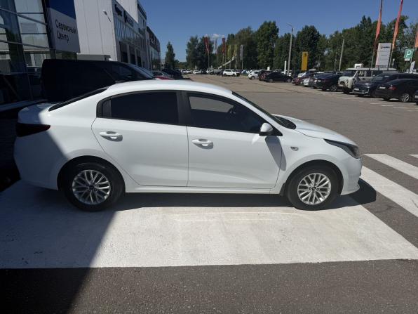 Kia Rio IV с пробегом 2020 года, цена 1 640 000 рублей, 102000 км, седан, Автокод Объявления