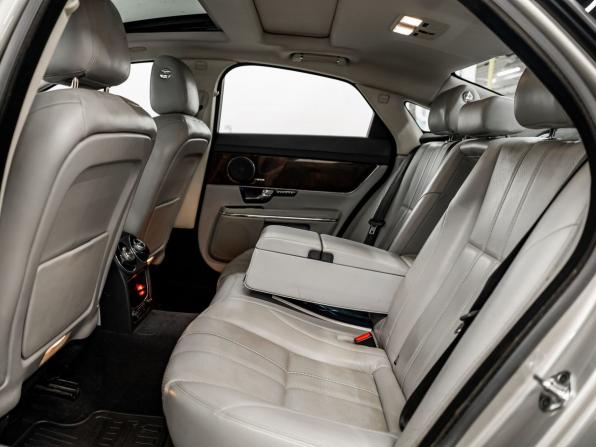 Jaguar XJ IV (X351) с пробегом 2013 года, цена 2 500 000 рублей, 96694 км, седан, Автокод Объявления