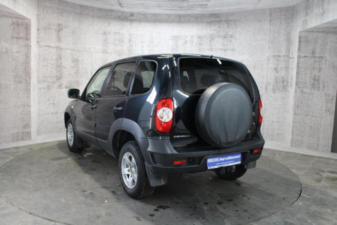 Chevrolet Niva I Рестайлинг с пробегом 2018 года, цена 727 000 рублей, 113887 км, внедорожник, Автокод Объявления