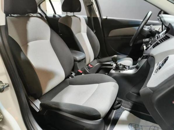 Chevrolet Cruze I Рестайлинг с пробегом 2012 года, цена 750 000 рублей, 175866 км, седан, Автокод Объявления